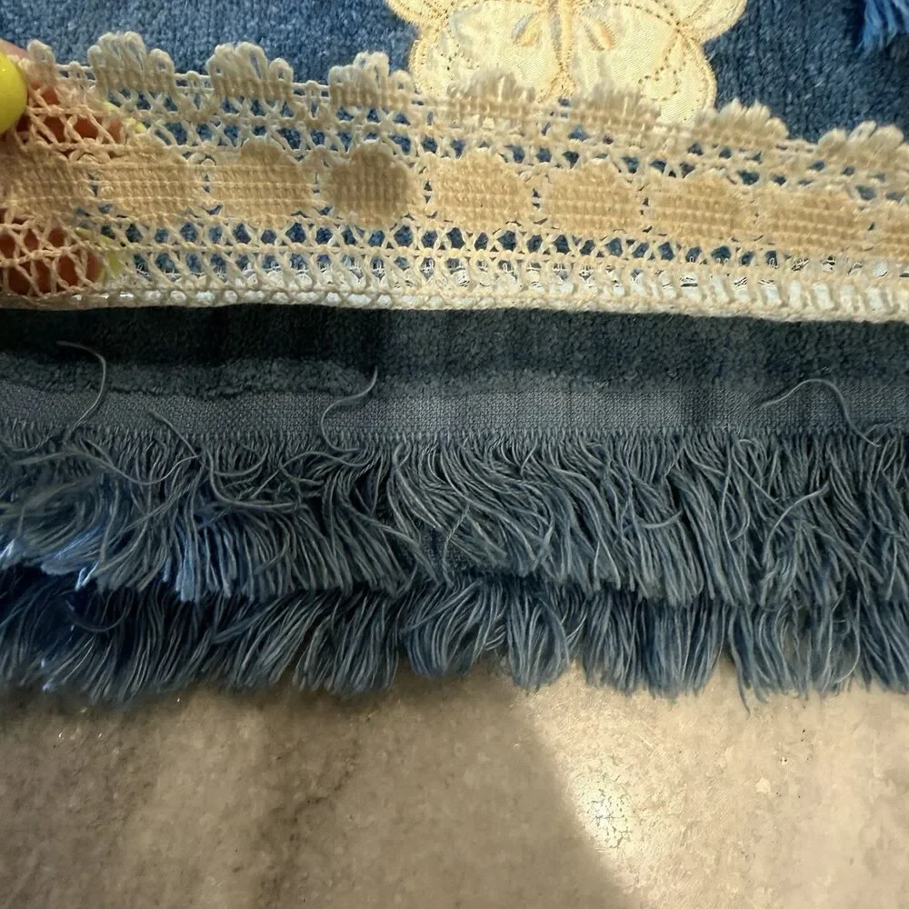 Vtg Saturday Knight Finger Tip Hand Towel Set Blue Butterfly Embellished Lace